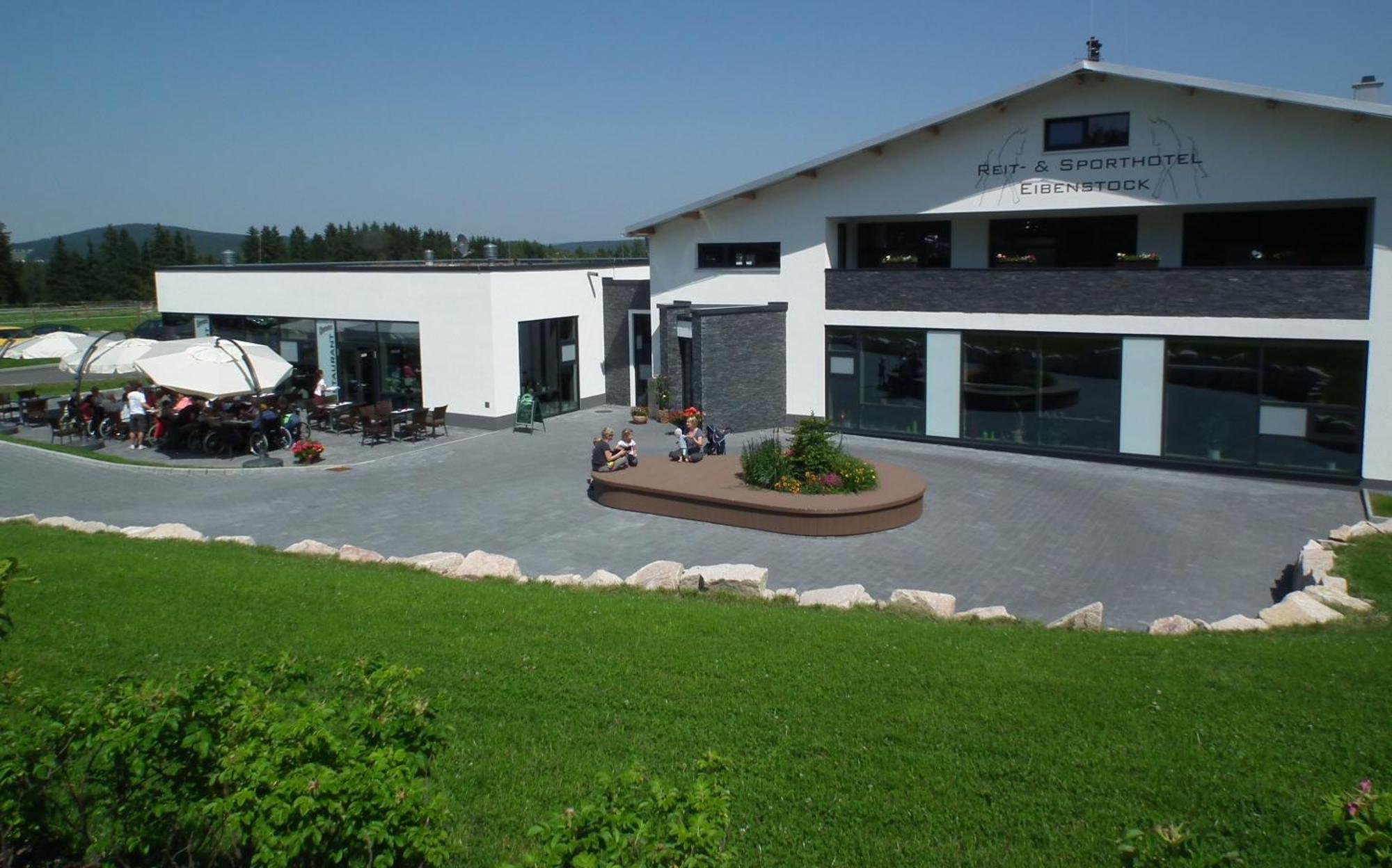 Reit- Und Sporthotel Eibenstock Buitenkant foto